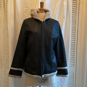 Guide Gear Women’s leather Jacket with hood and lined in faux Sherpa. Medium
